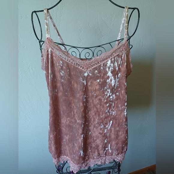 Cupio Tops - Cupio Pink Velvet Camisole